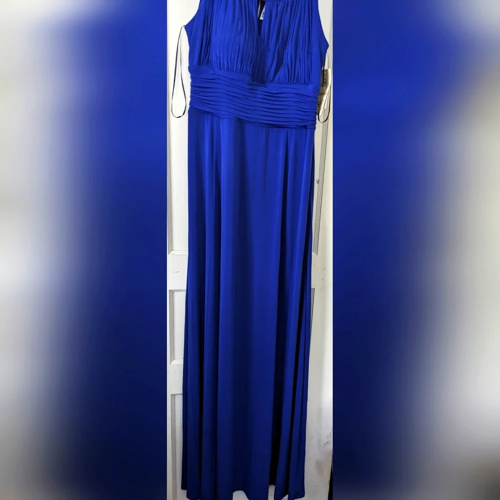 Sangria Missy Women's Long Maxi Gown - Picture 2 of 10